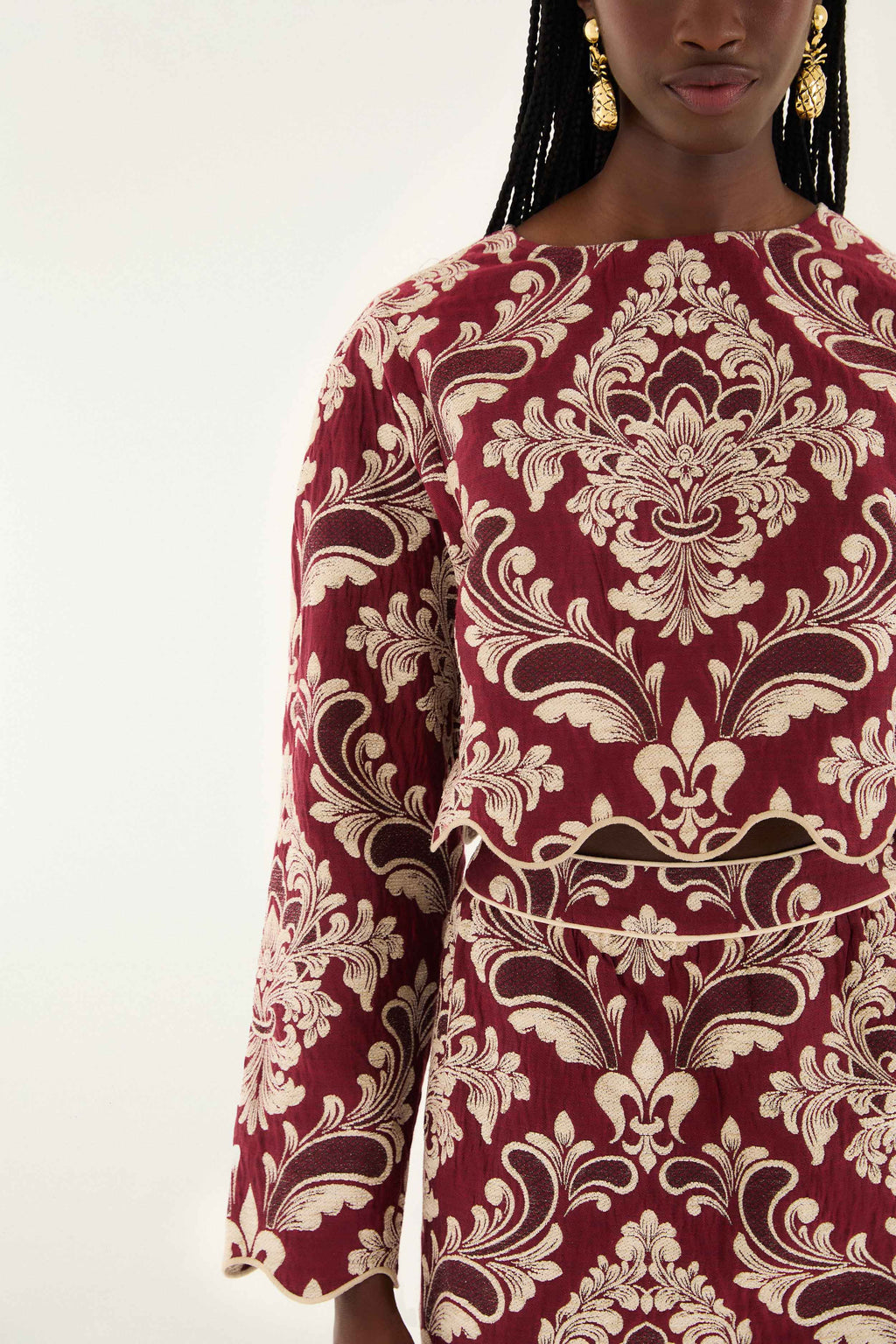 Bicolor Jacquard Waves Long Sleeve Top