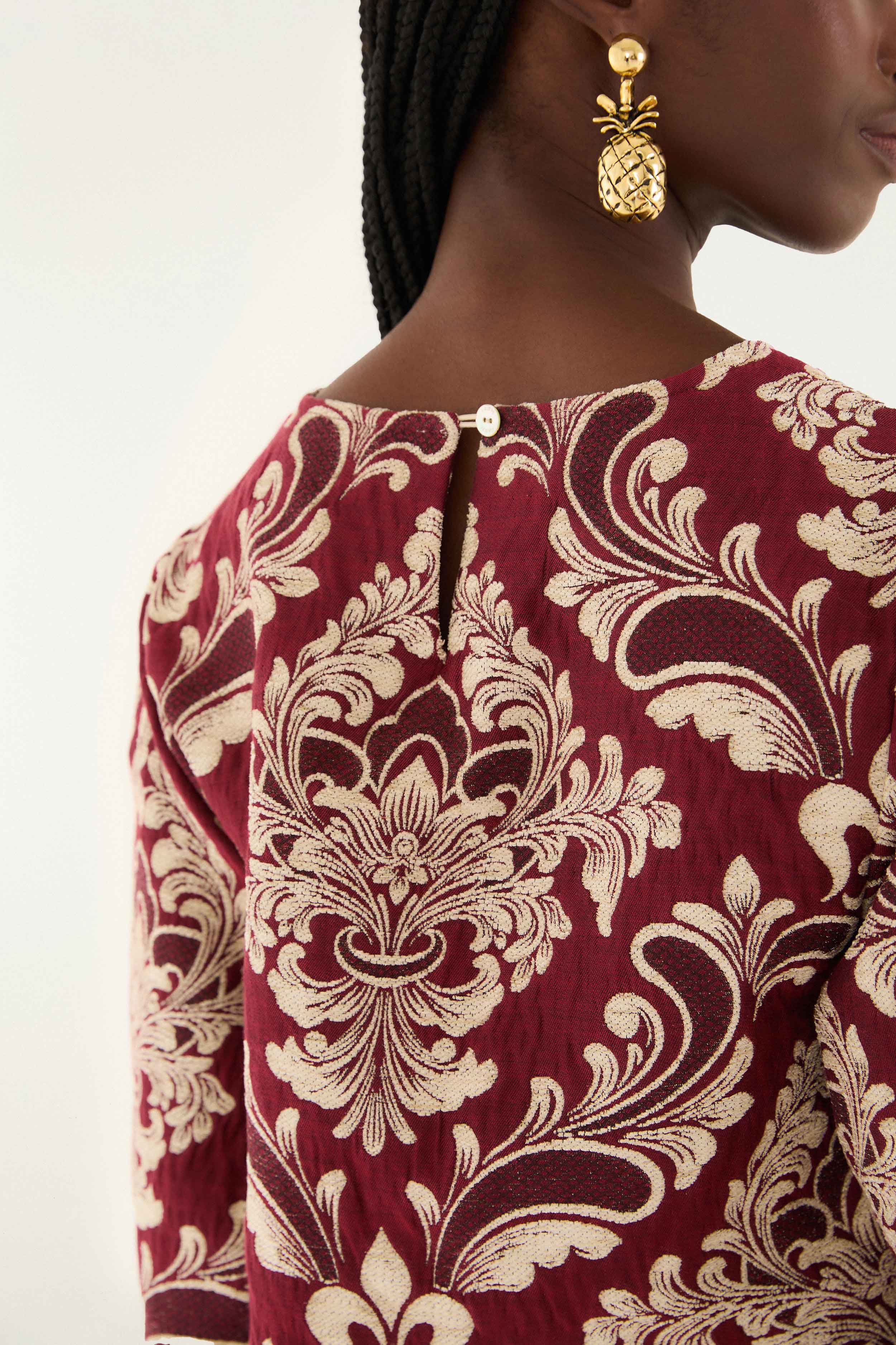 Bicolor Jacquard Waves Long Sleeve Top