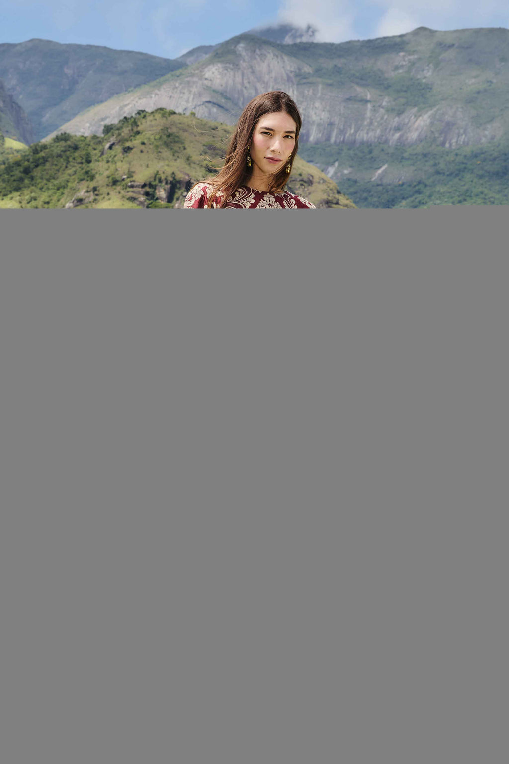 Bicolor Jacquard Waves Long Sleeve Top